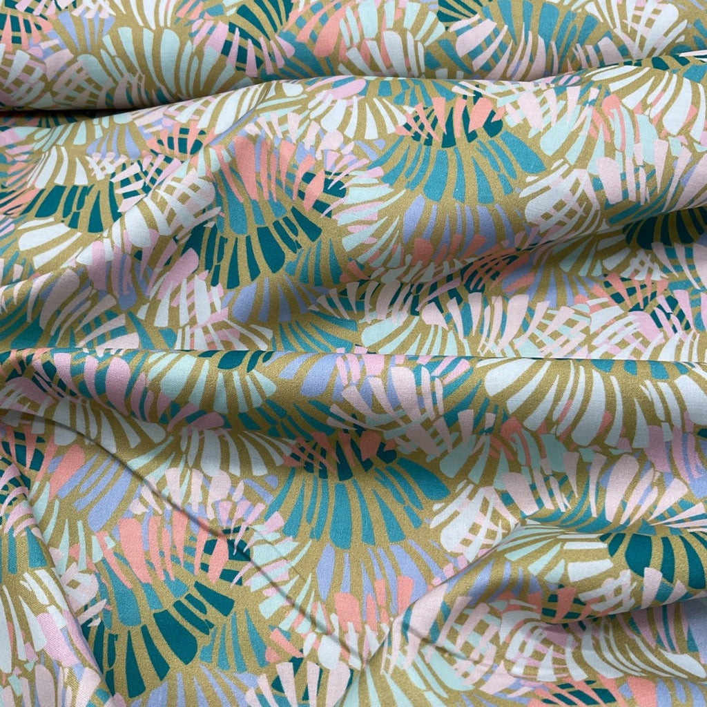 Shells Meadow| From Robert Kaufman | Wishwell | Quilting cotton | Fabric by the yard or half